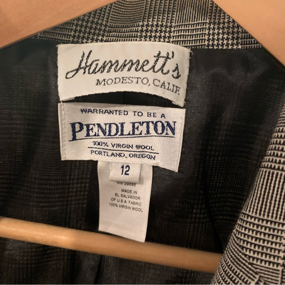 Pendleton Blazer - image 8